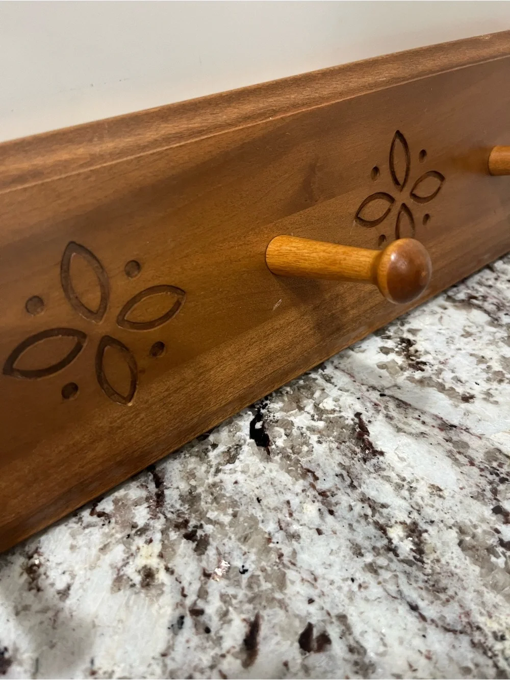 Vintage Longaberger Wooden 4 Peg Coat Rack – Cottagecore Farmhouse Cozy Country